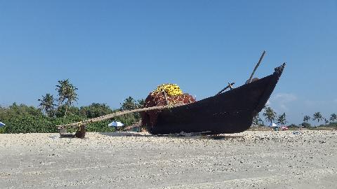 Zalor Beach - Download Goa Photos