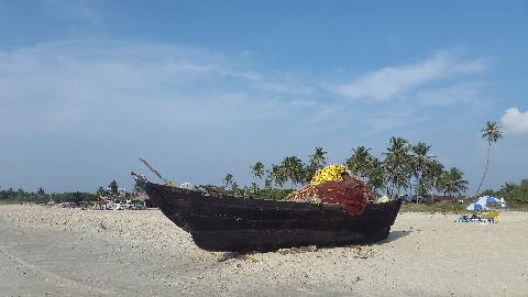 Zalor Beach - Download Goa Photos