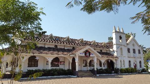 Holy Familt Church Porvorim - Download Goa Photos