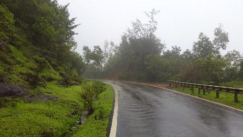 Goa Roads and Railways - Download Goa Photos