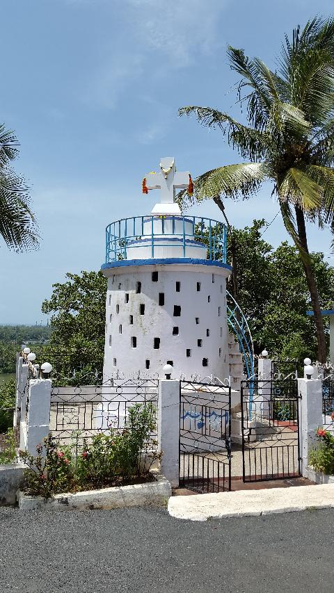 Holy Cross Chapel Baradi - Download Goa Photos