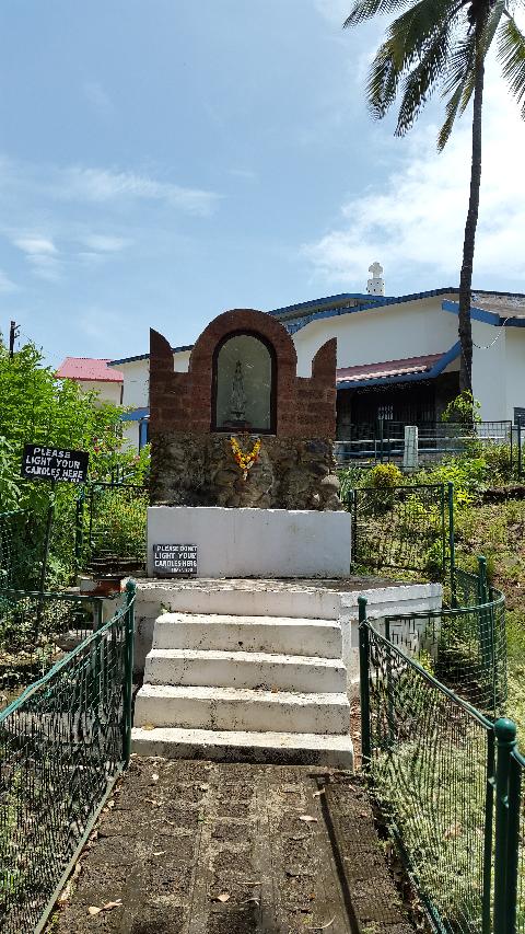 Holy Cross Chapel Baradi - Download Goa Photos