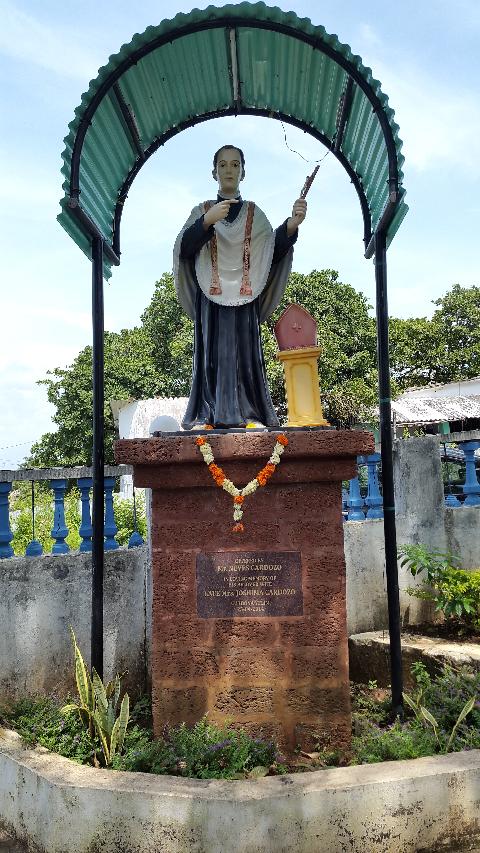 Holy Cross Chapel Baradi - Download Goa Photos