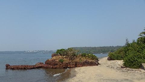Siridao Beach - Download Goa Photos