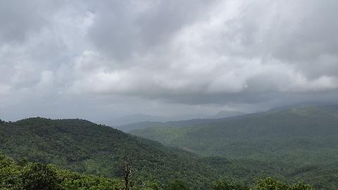Mangeli Waterfall Treking - Download Goa Photos