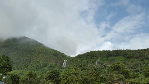 Mangeli Waterfall Treking - Download Goa Photos