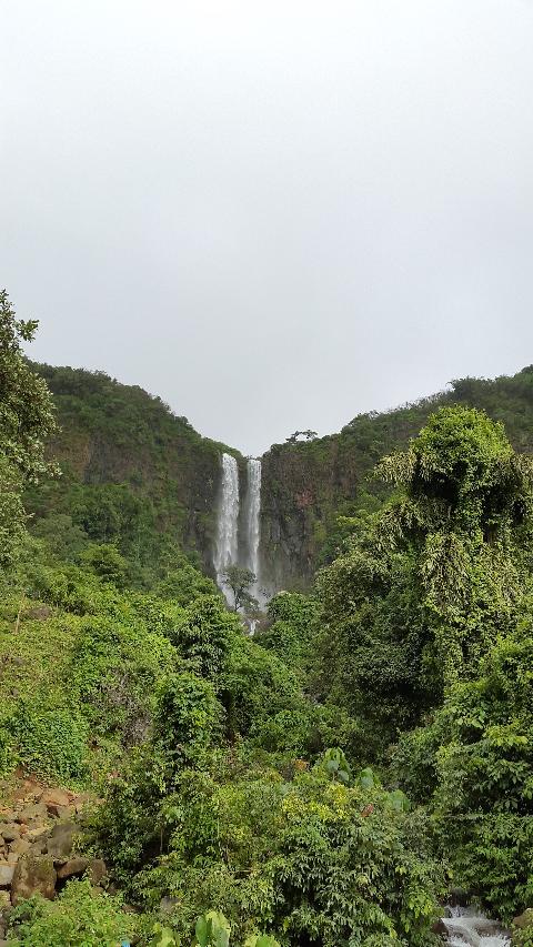 Mangeli Waterfall Treking - Download Goa Photos