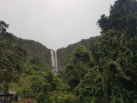 Mangeli Waterfall Treking - Download Goa Photos