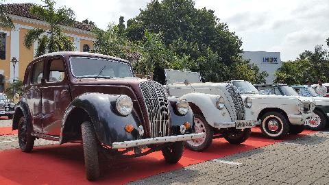 Vintage Car Bikes - Download Goa Photos