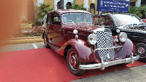 Vintage Car Bikes - Download Goa Photos