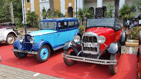 Vintage Car Bikes - Download Goa Photos