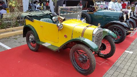Vintage Car Bikes - Download Goa Photos