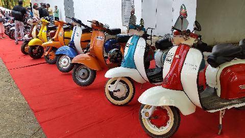 Vintage Car Bikes - Download Goa Photos