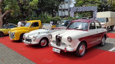 Vintage Car Bikes - Download Goa Photos