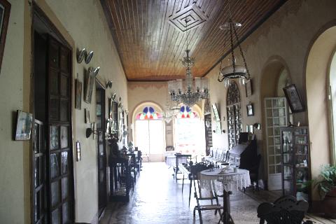 Menezes Braganza House - Download Goa Photos