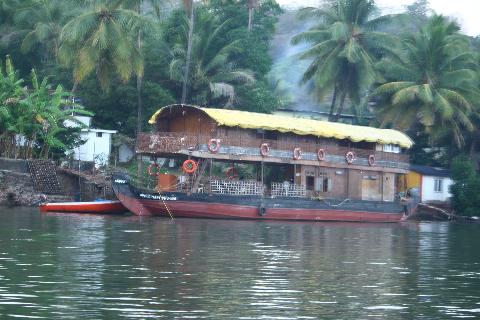 Boat Cruise in Goa - Download Goa Photos