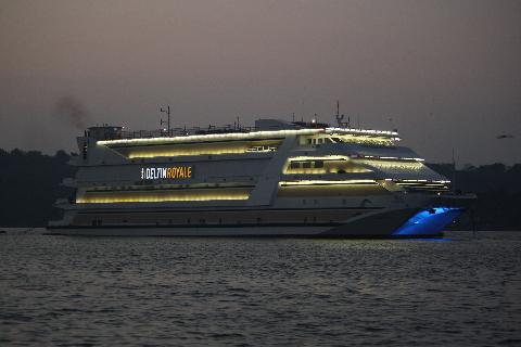 Boat Cruise in Goa - Download Goa Photos