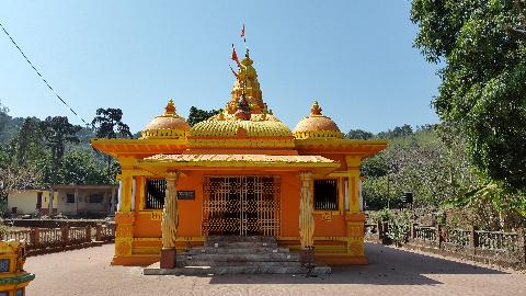 Temple at Nachinola - Download Goa Photos