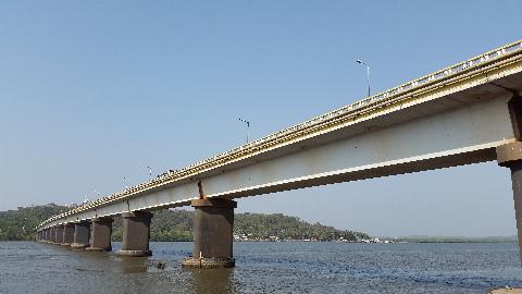  Old Mandovi Bridge- Download Goa Photos