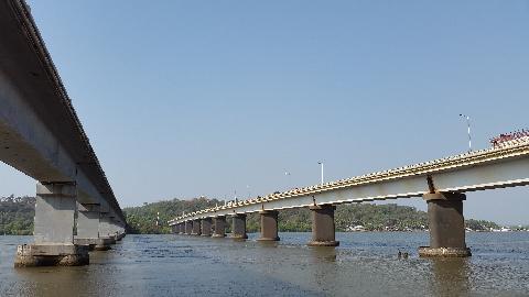  Old Mandovi Bridge- Download Goa Photos